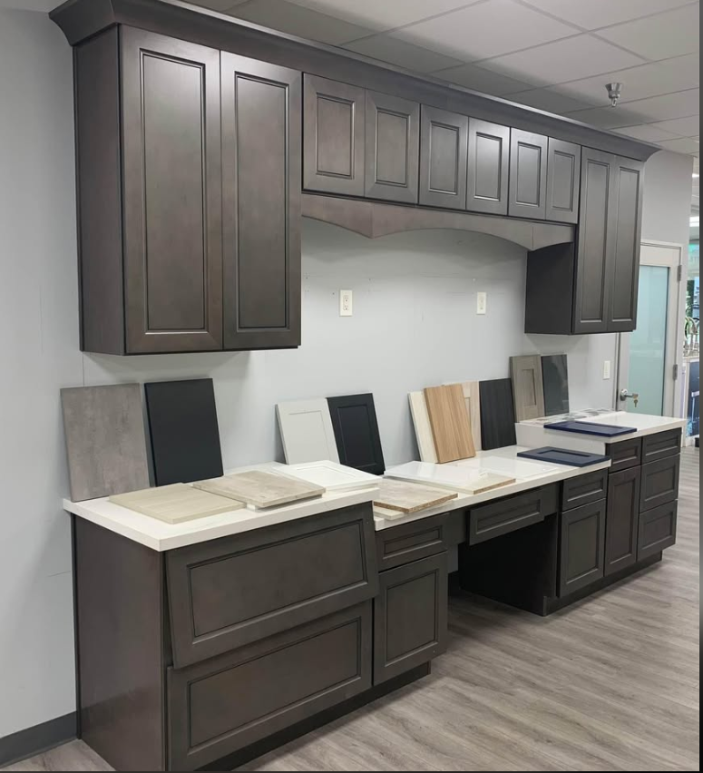 essential tips of remodeling wooden kitchen cabinets